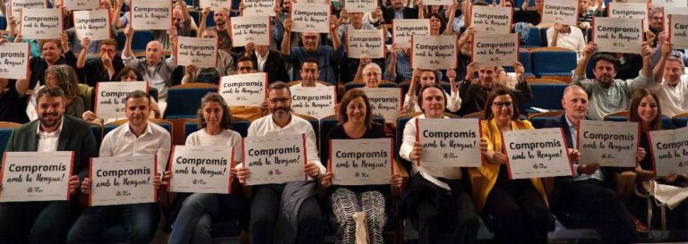 Avançar cap a un Estat que respecti el plurilingüisme i aconseguir l’oficialitat del català a la Unió Europea, reivindicacions històriques de l’Obra Cultural Balear que comencen a fer camí