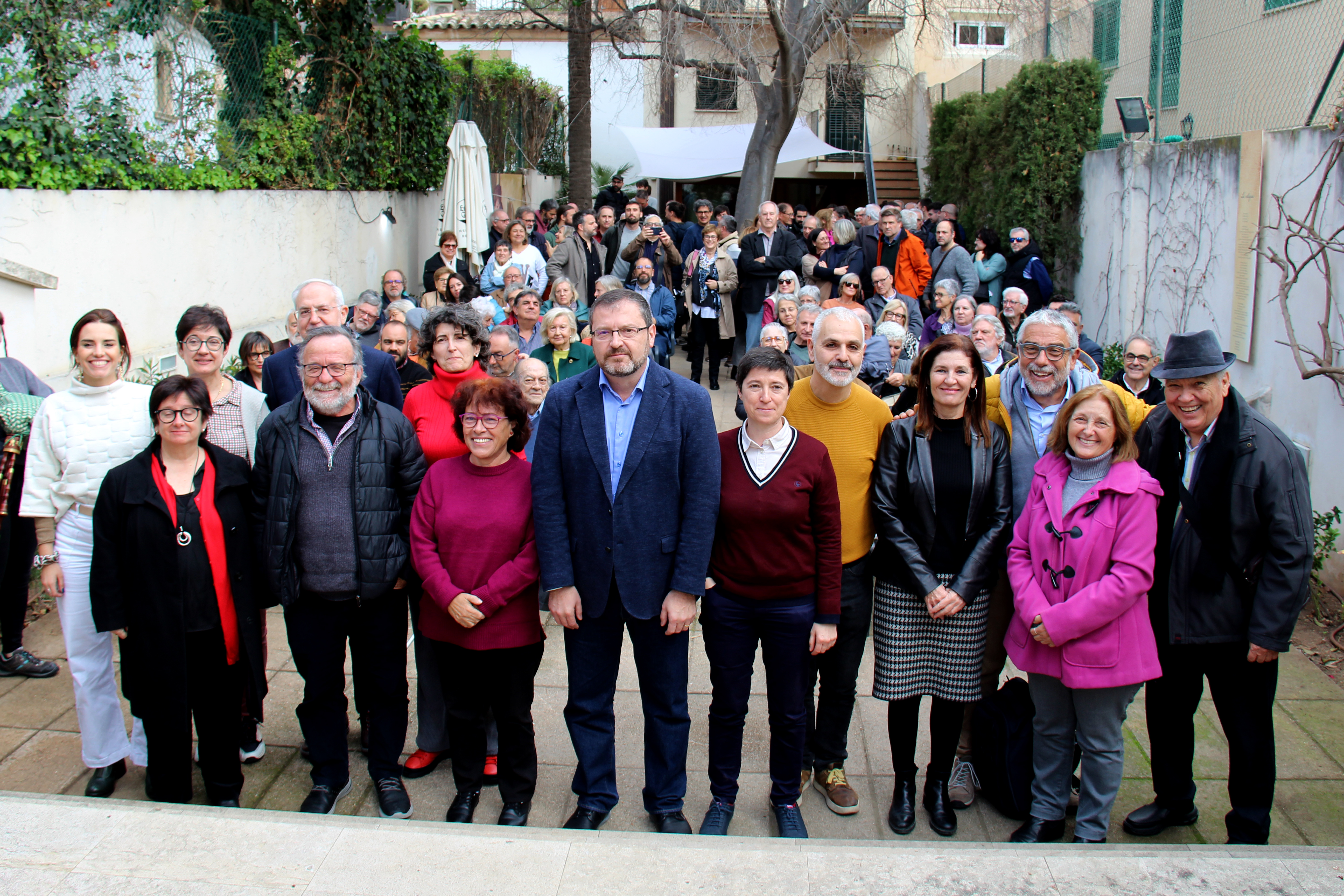 Més de cent personalitats de la societat civil donen suport a la candidatura que encapçala Antoni Llabrés per presidir l’OCB